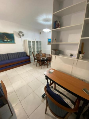 Charming Apartment Steps From the Sea
